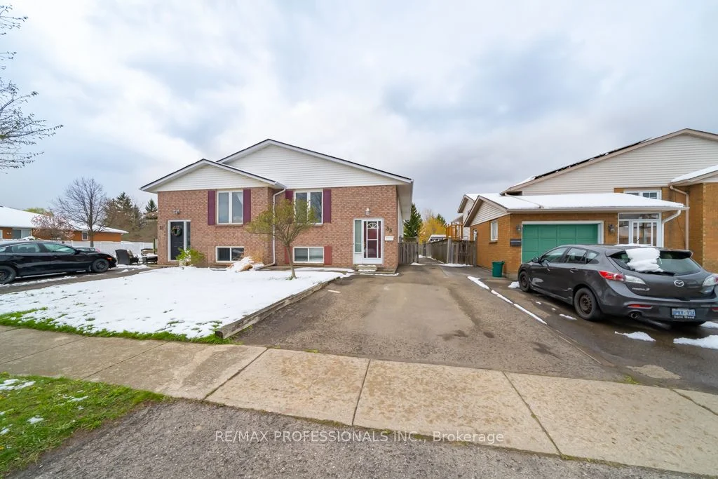 Semi-Detached in Welland