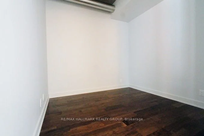 360 Mcleod Street 615, Ottawa Centre, On K2p 1a9