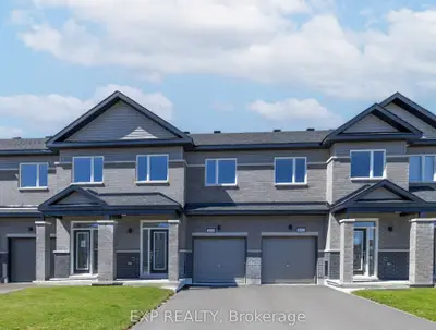 Att/Row/Townhouse in Carp - Huntley Ward