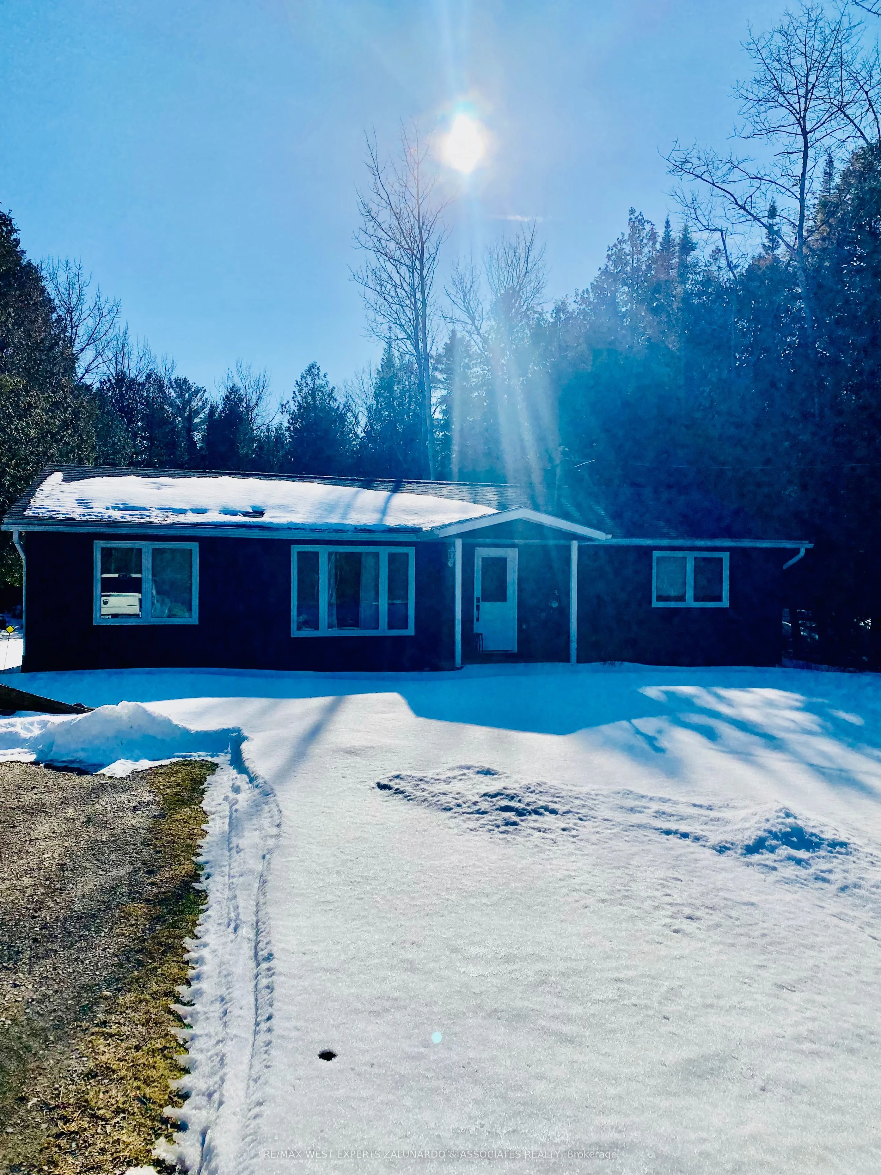 Detached in Northern Bruce Peninsula
