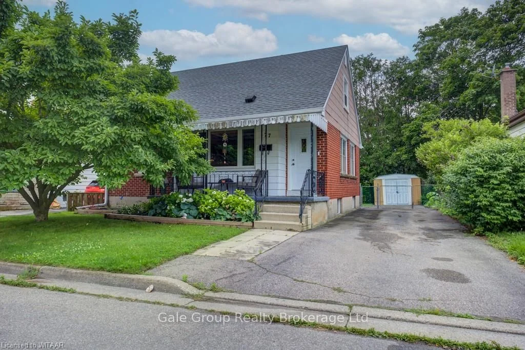 Detached in Brant