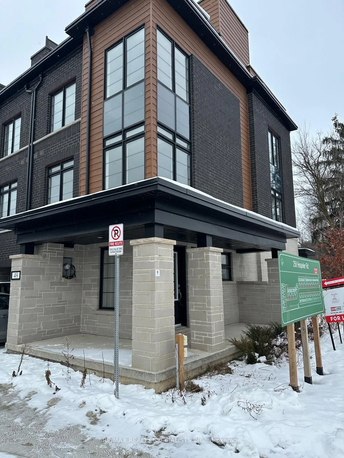 258 Hespeler Road 49, Cambridge, ON N1R 0C9