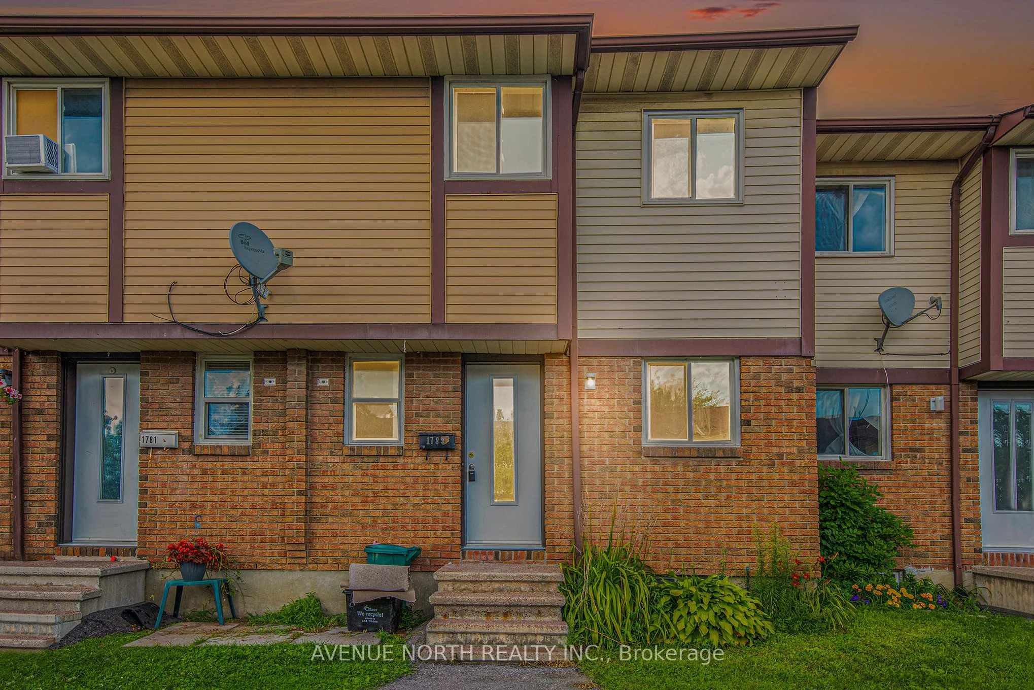 Condo Townhouse in Cyrville - Carson Grove - Pineview