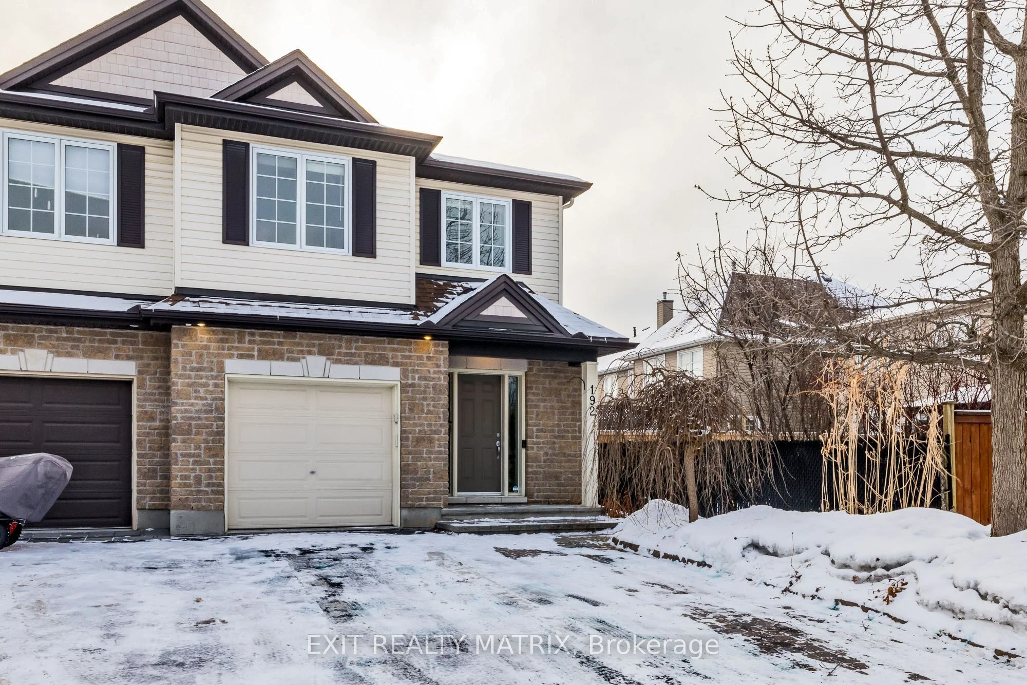 Semi-Detached in Stittsville - Munster - Richmond