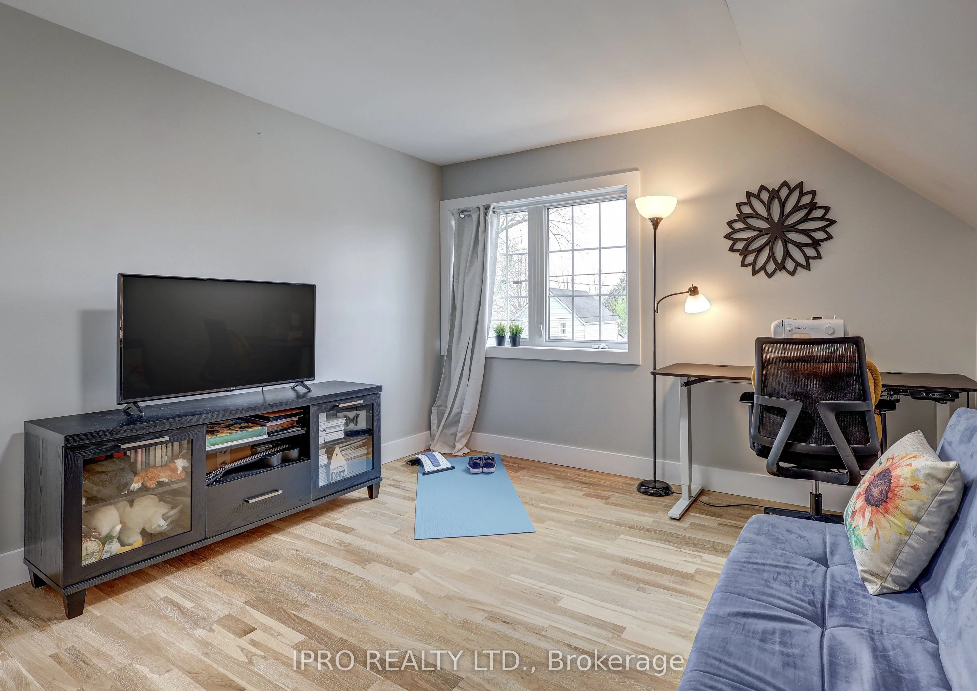 6599 Longwoods Road, Strathroy-Caradoc, ON N0L 1T0
