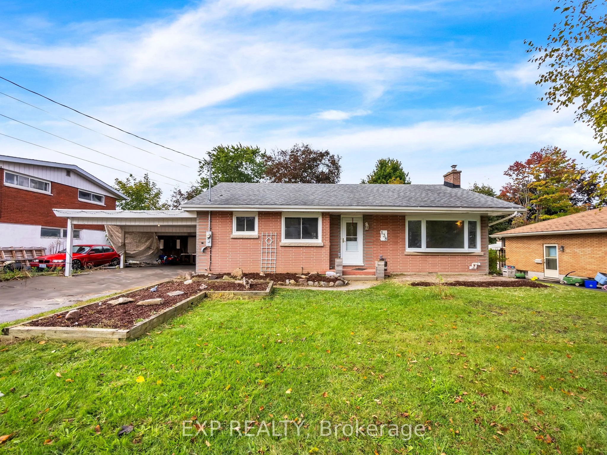Detached in Belleville