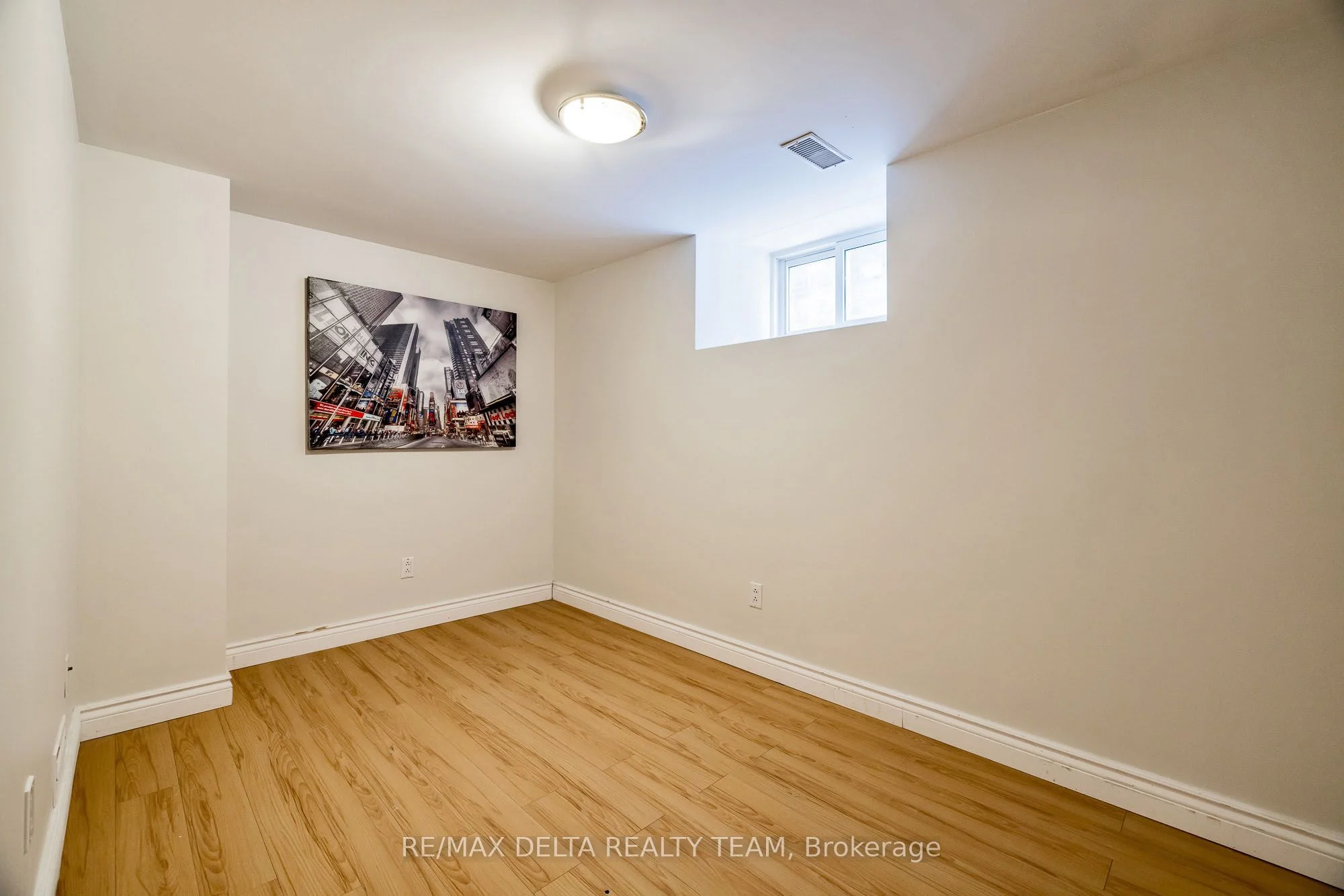 90 Spruce Street, West Centre Town, ON K1R 6N9