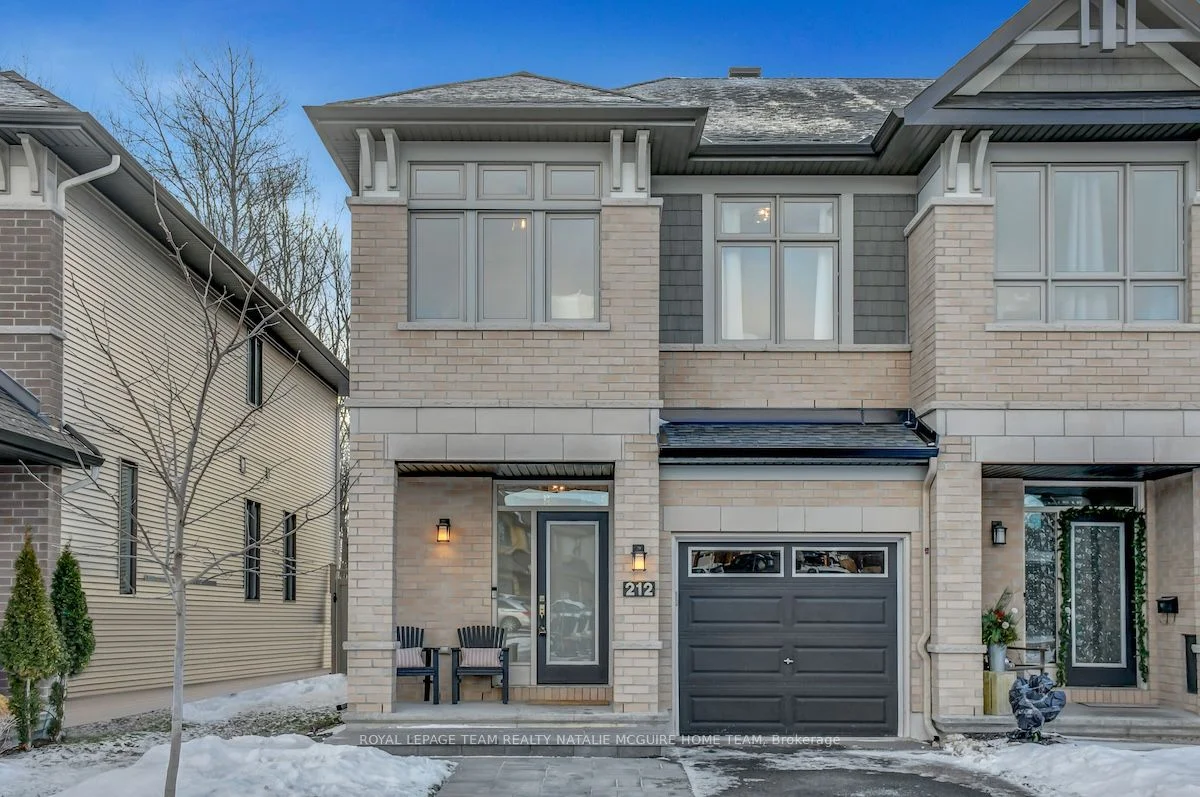 212 Larimar Circle, Blossom Park - Airport And Area, On K1x 0b7