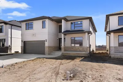 Detached in Amherstburg