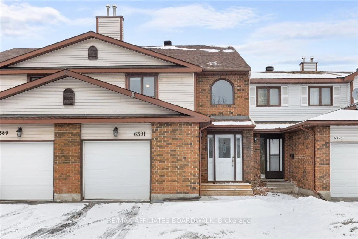 Condo Townhouse in Orleans - Convent Glen and Area