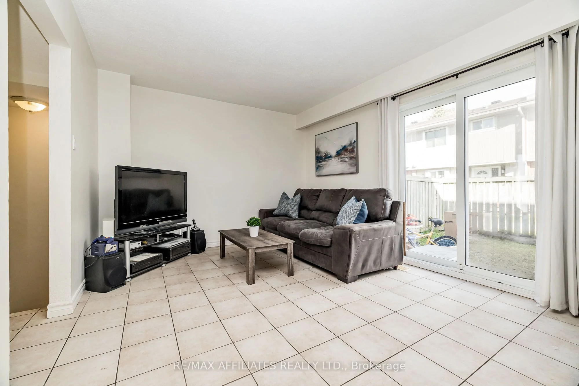 479 MOODIE Drive C, Bells Corners and South to Fallowfield, ON K2H 8T7
