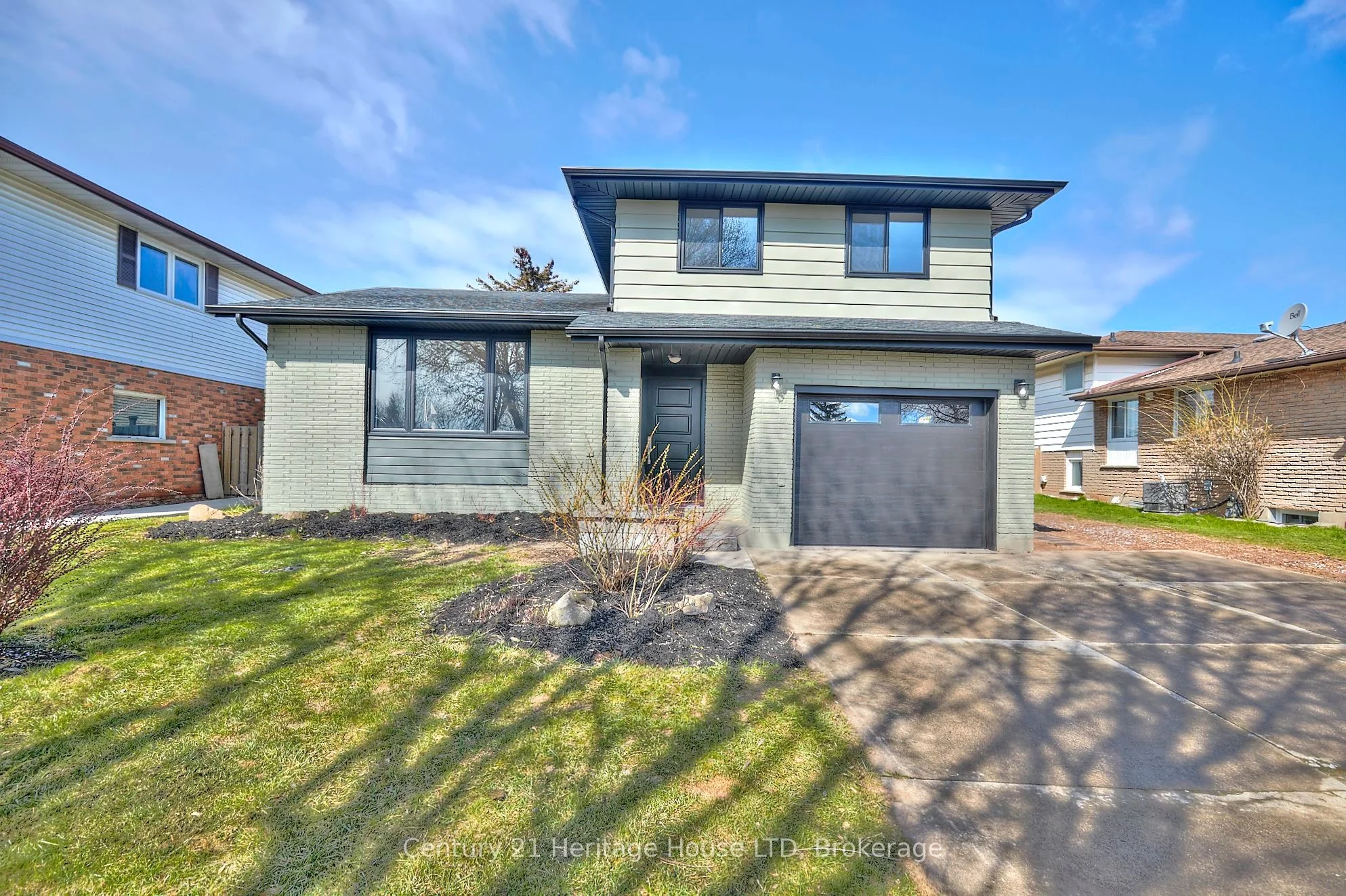 3129 Appleford Avenue, Niagara Falls, On L2j 3n5