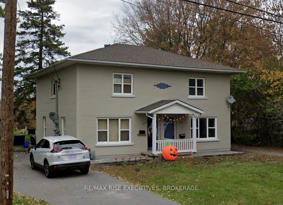 Semi-Detached in Kingston