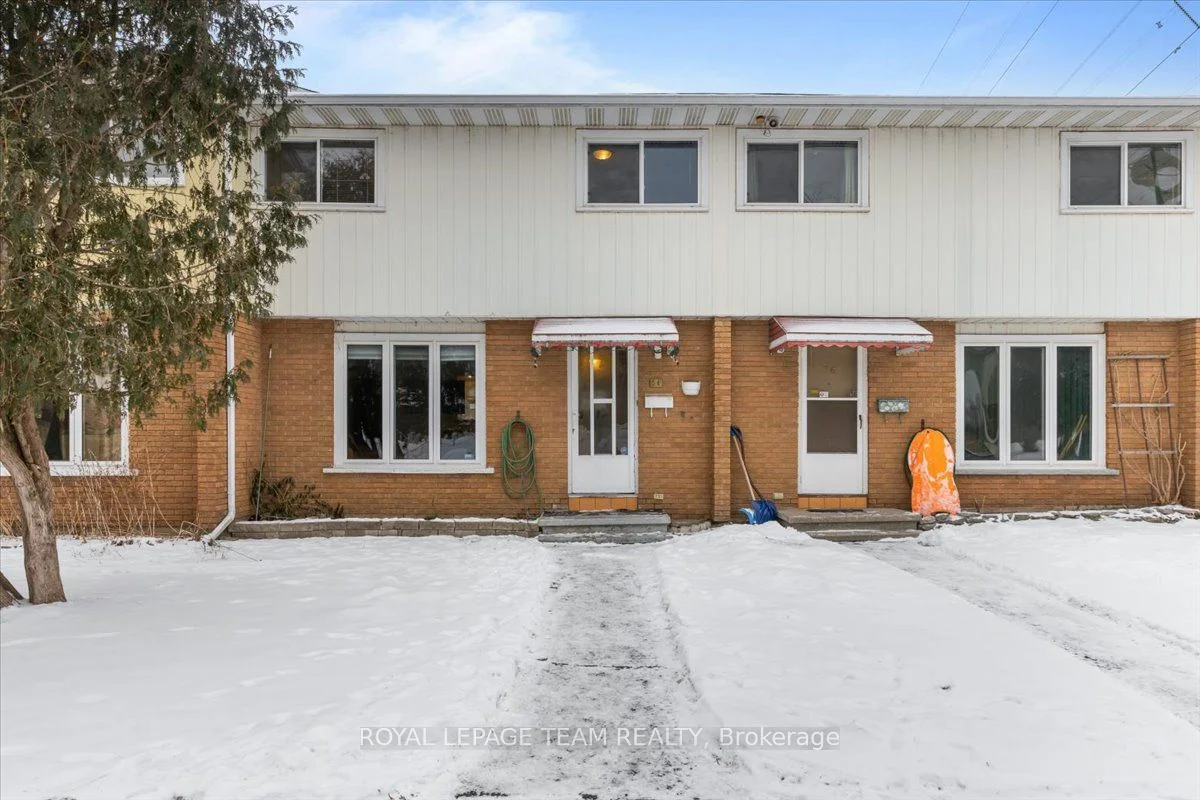 Condo Townhouse in Hunt Club - South Keys and Area