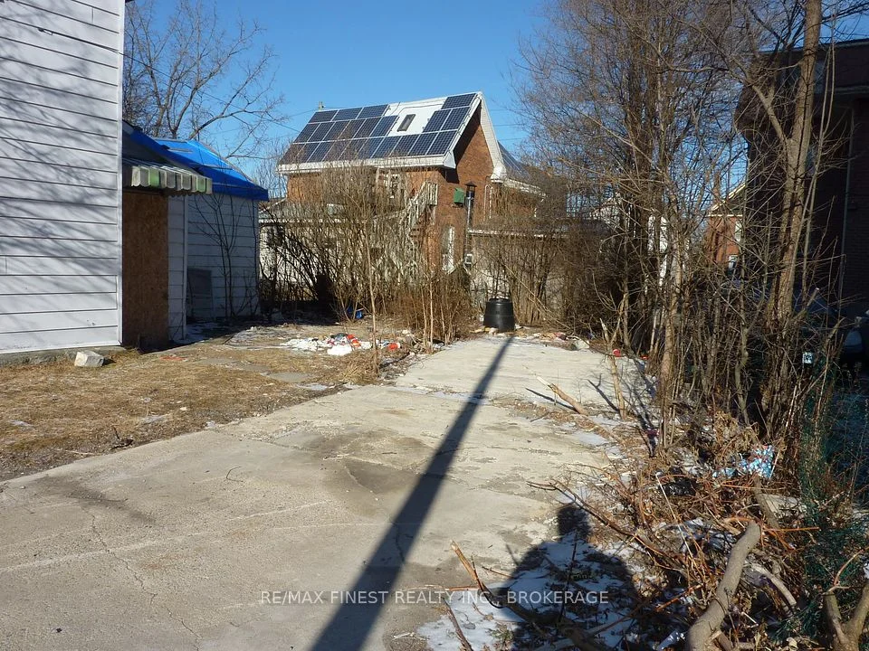 3 Creighton Street, Kingston, ON K7K 1C2