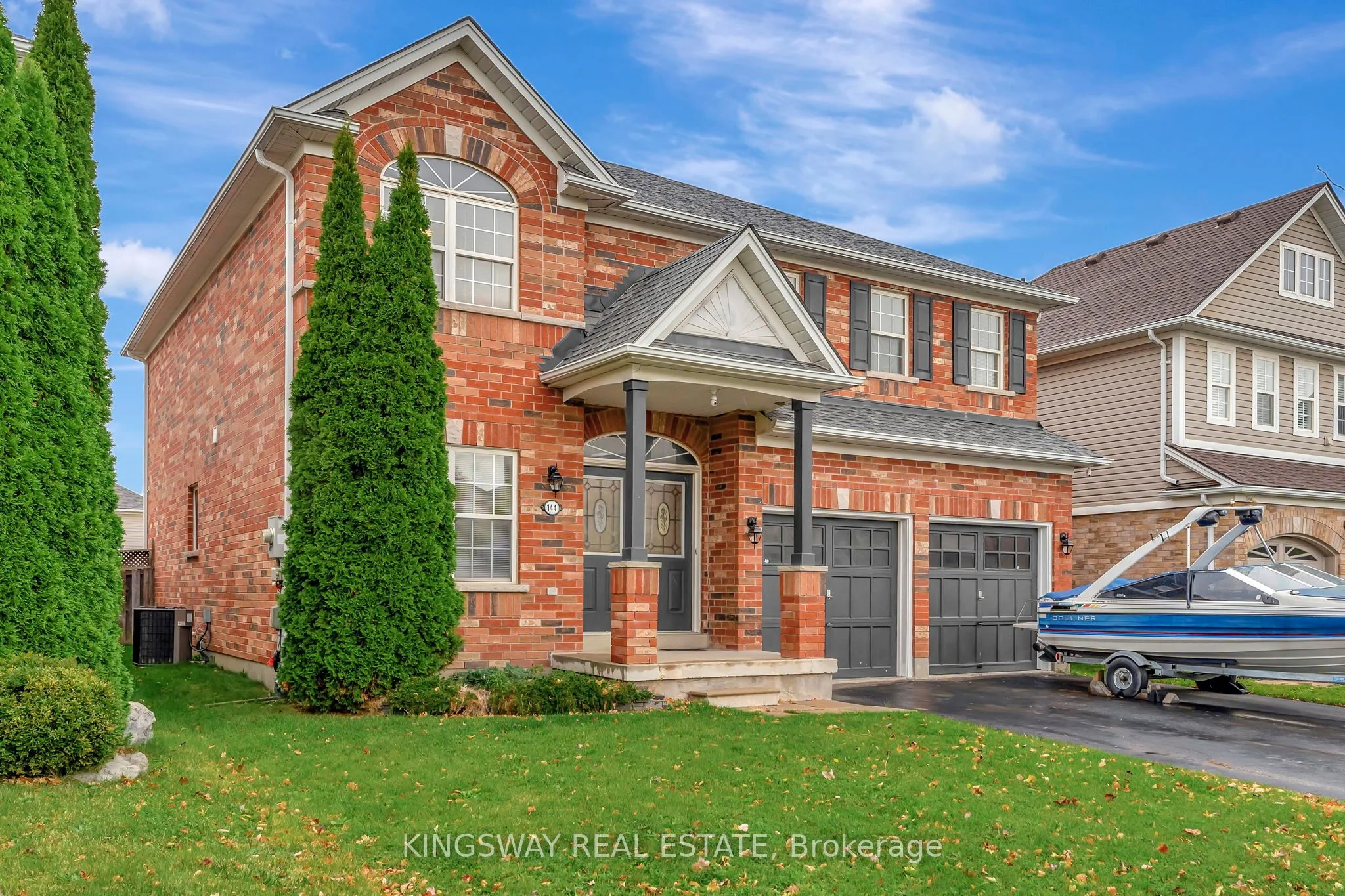Detached in Brantford