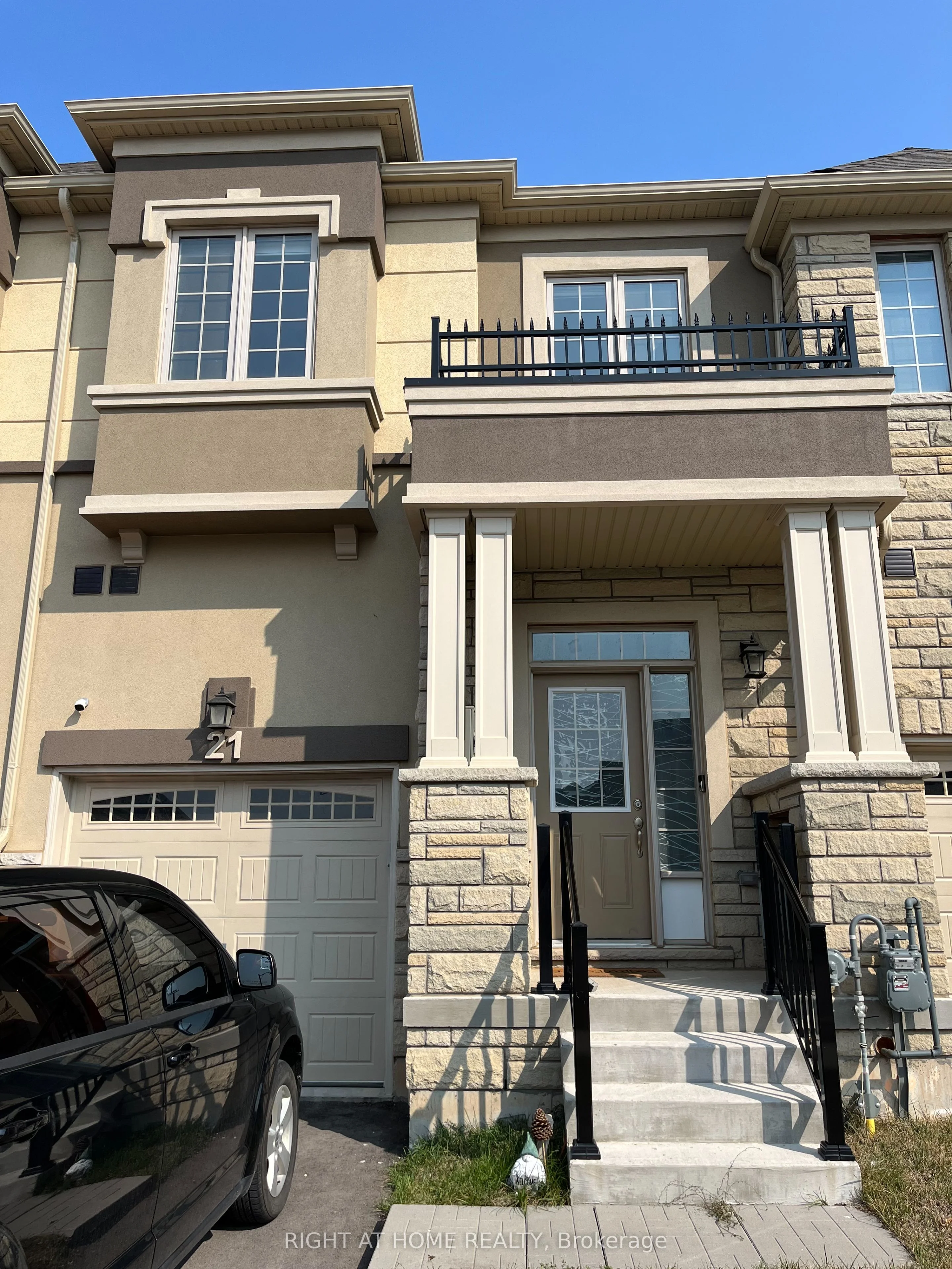 21 Bilanski Farm Road, Brantford, On N3s 0j8