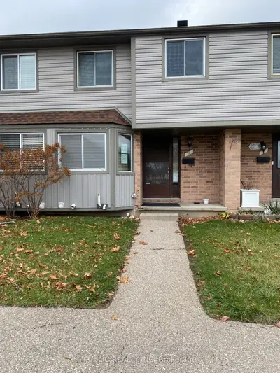 Condo Townhouse in Kitchener