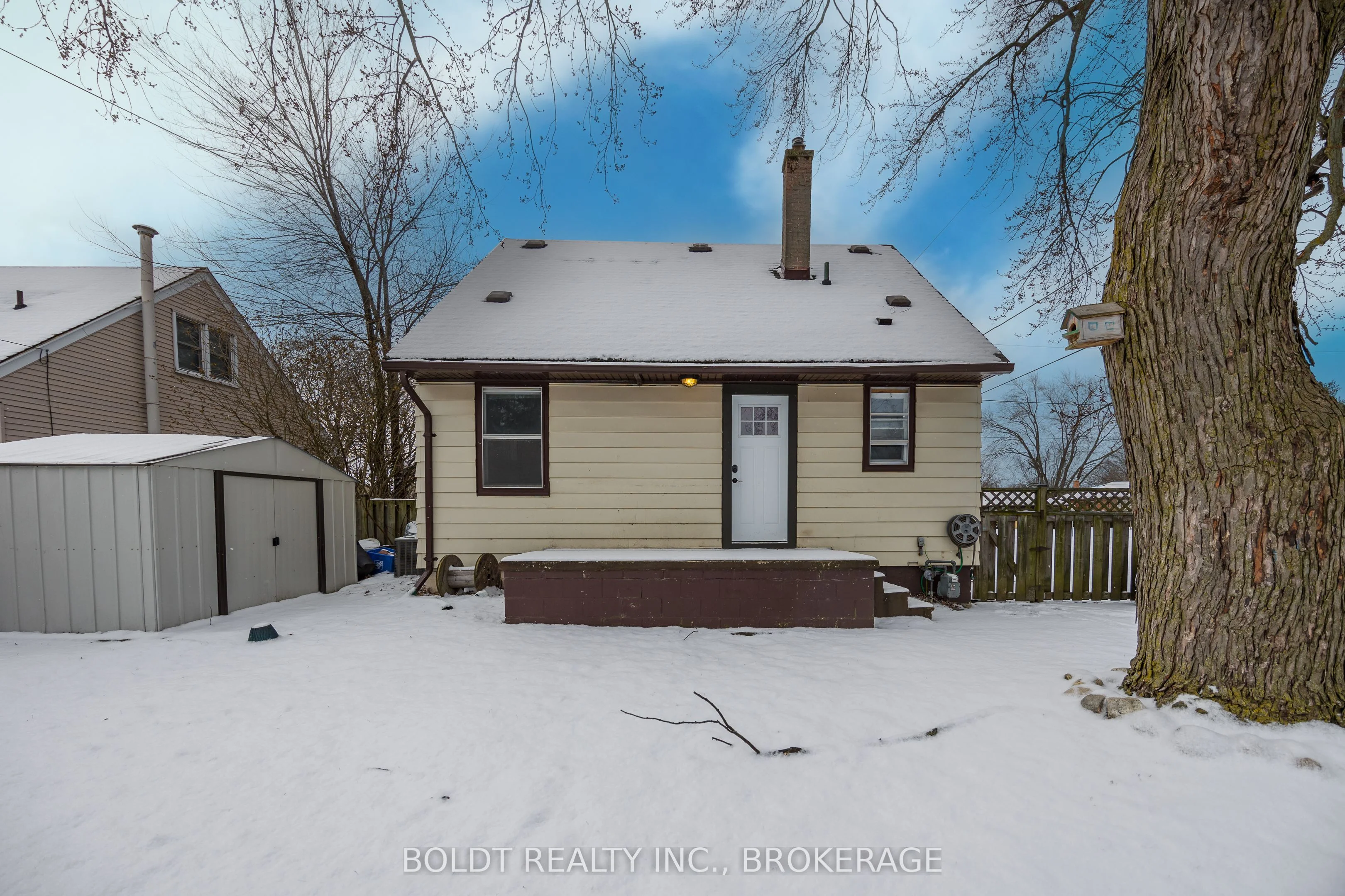 6339 Atlee Street, Niagara Falls, ON L2G 2W4