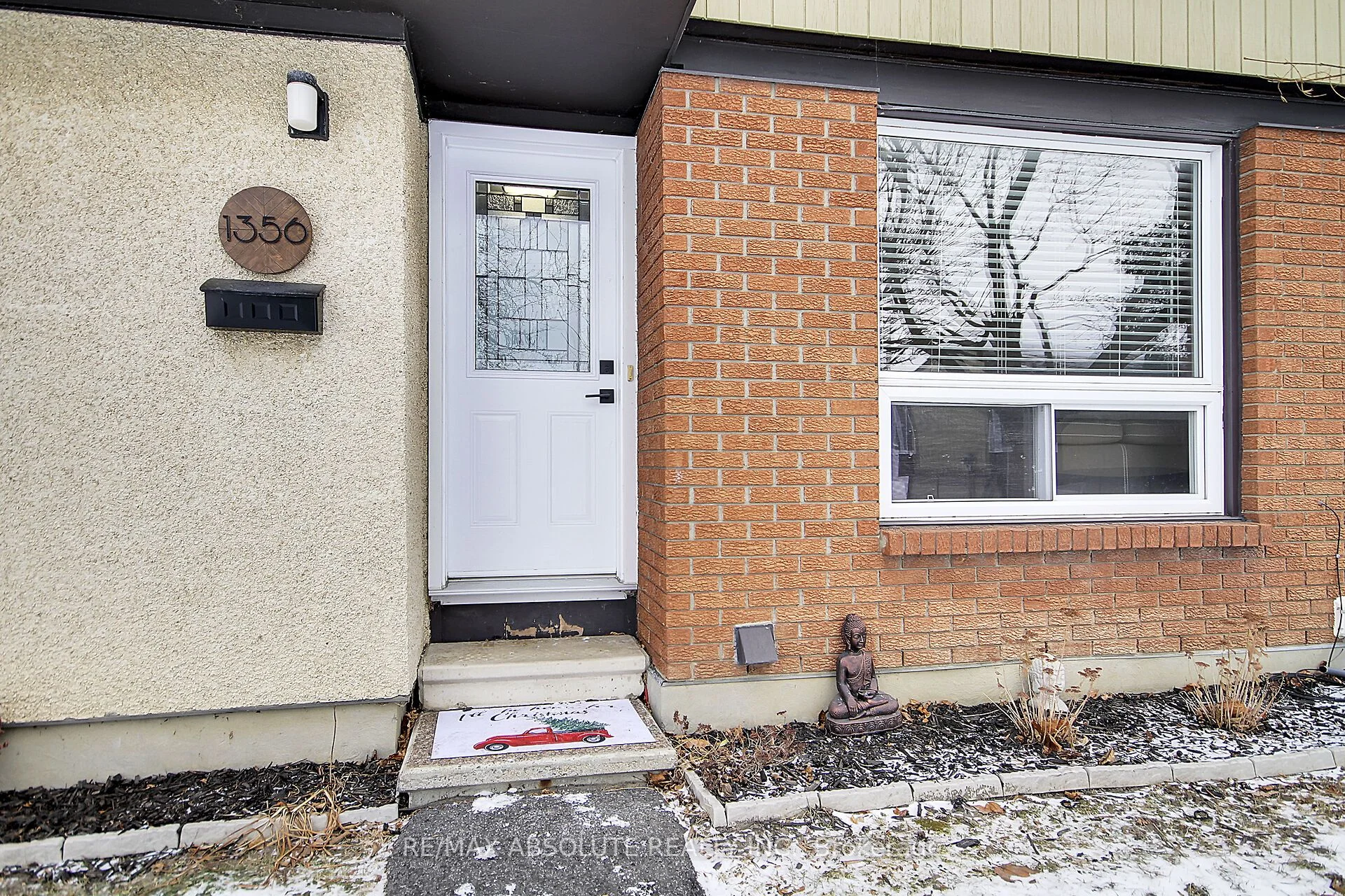 Condo Townhouse in Orleans - Convent Glen and Area