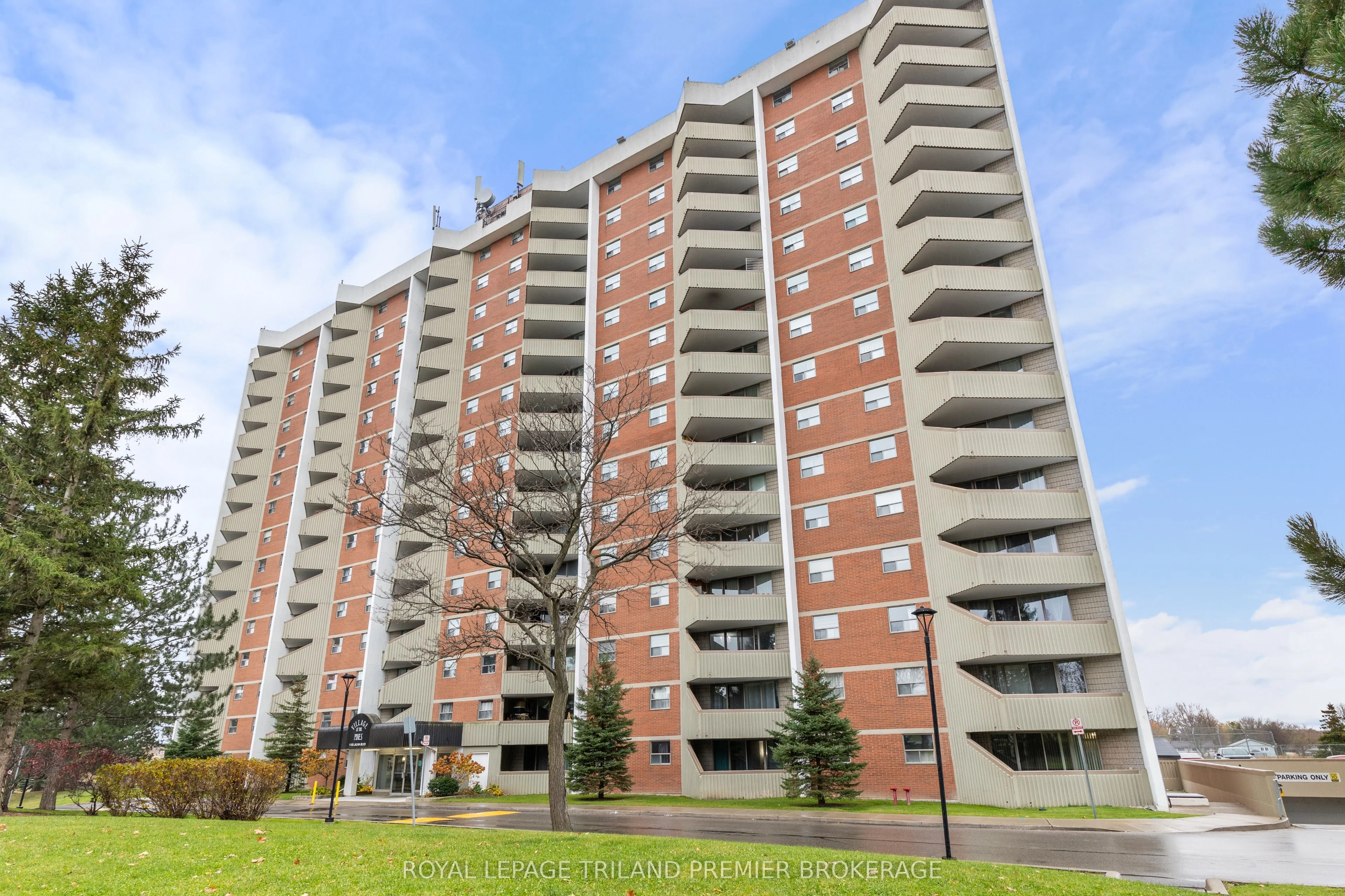 1105 Jalna Boulevard 107, London South, On N6e 2s9