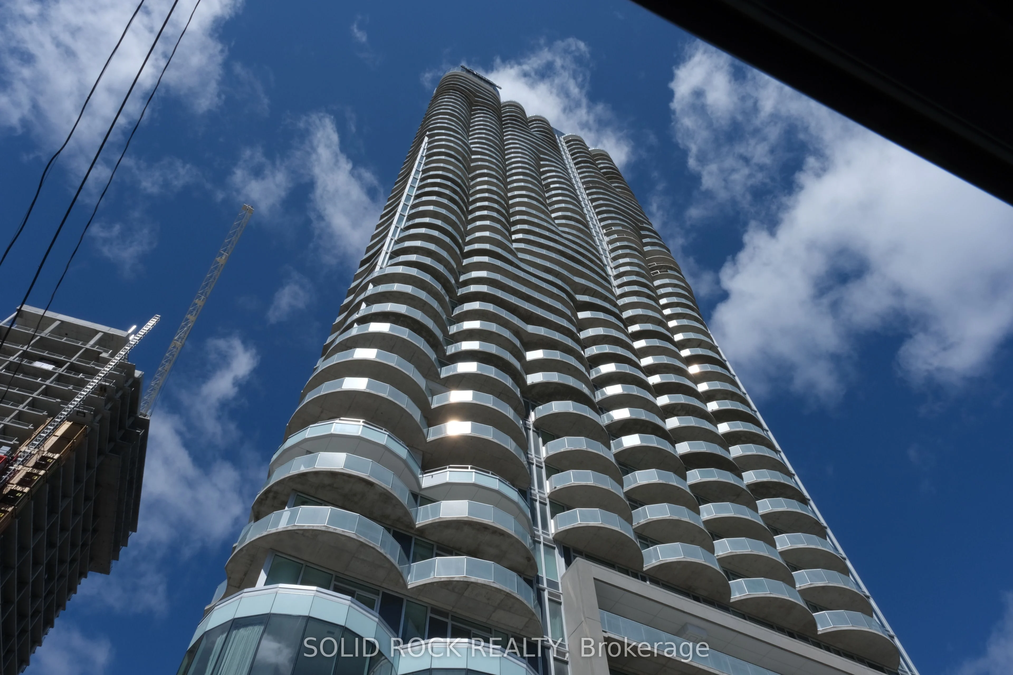 Condo Apartment in Dows Lake - Civic Hospital and Area