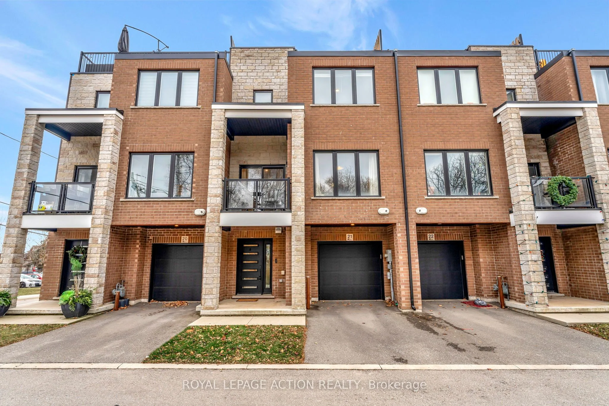 Condo Townhouse in Brantford