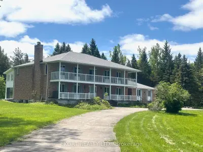 Detached in Belleville