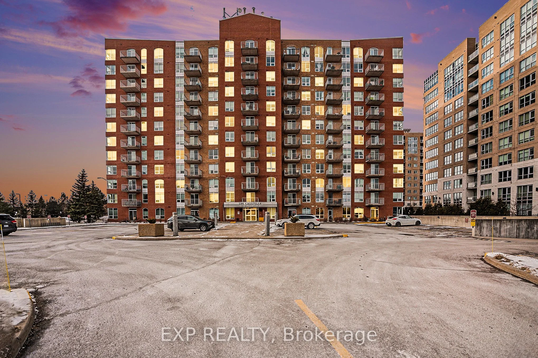 Condo Apartment in Cityview - Parkwoods Hills - Rideau Shore