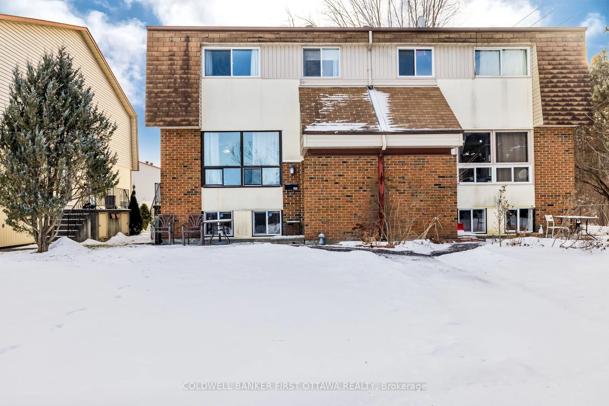 24c Forester Crescent 186, Bells Corners And South To Fallowfield, On K2h 8y2