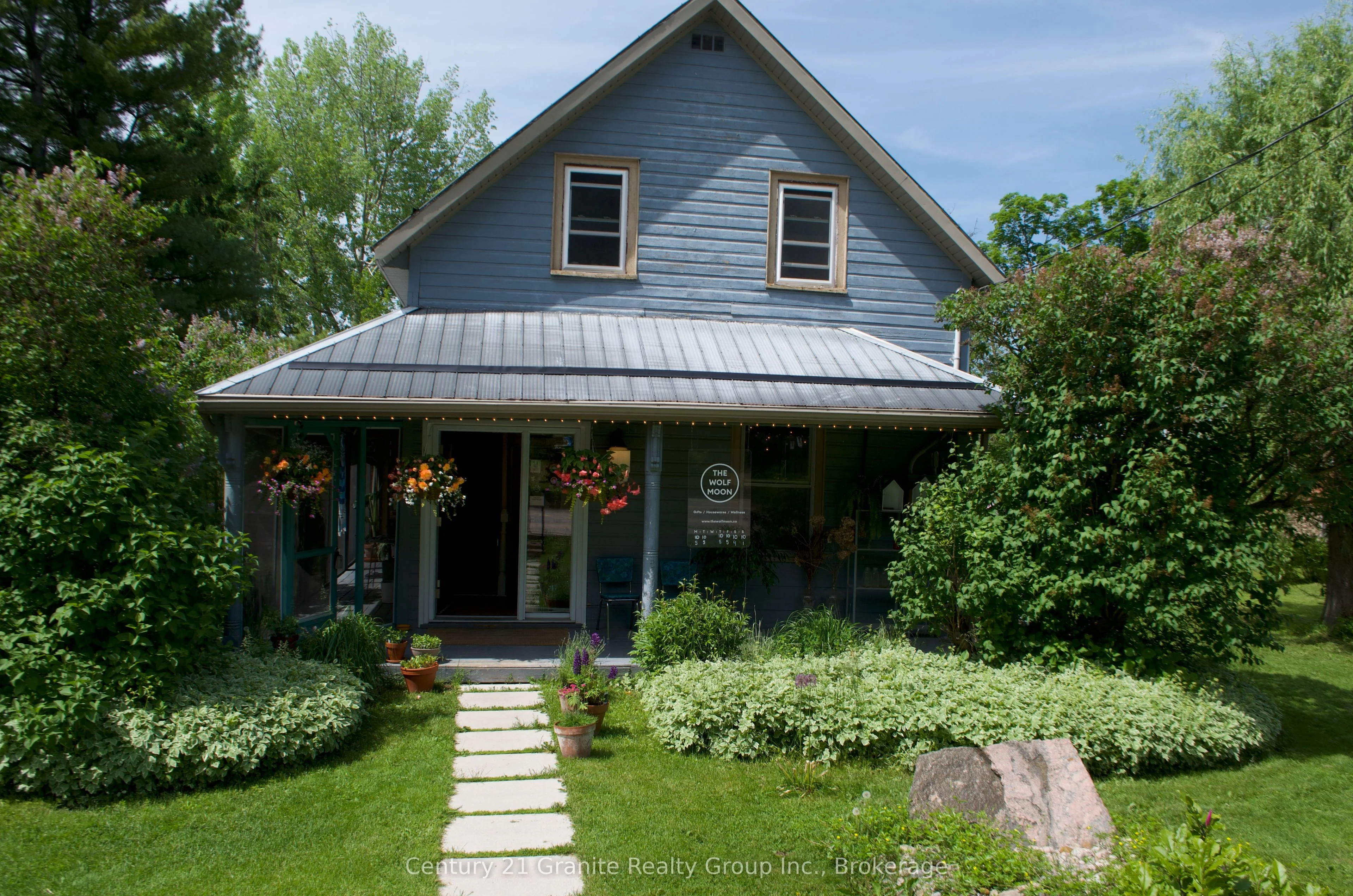 15 Newcastle Street, Minden Hills, ON K0M 2A0