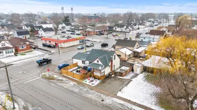Triplex in Port Colborne
