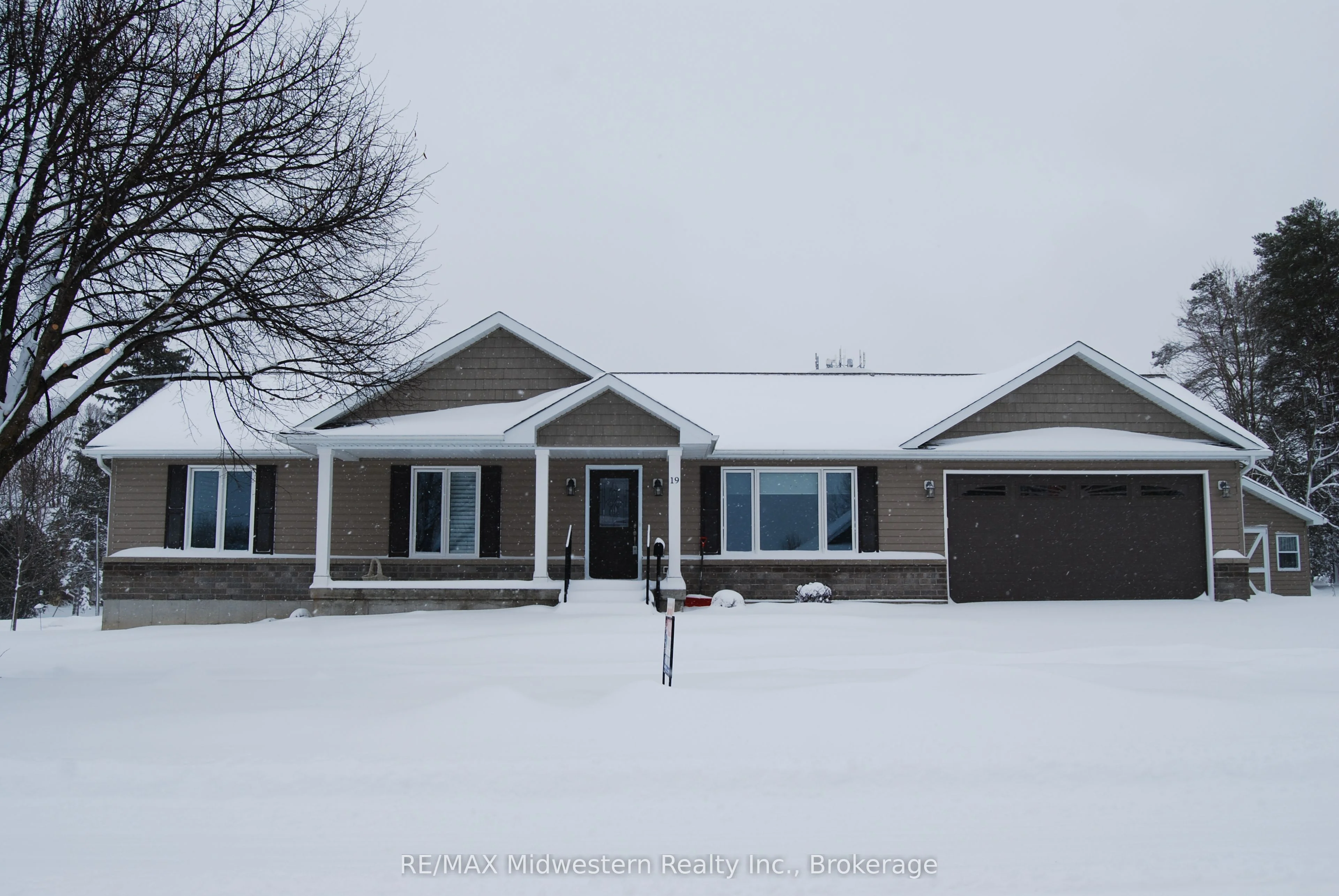 Detached in Minto