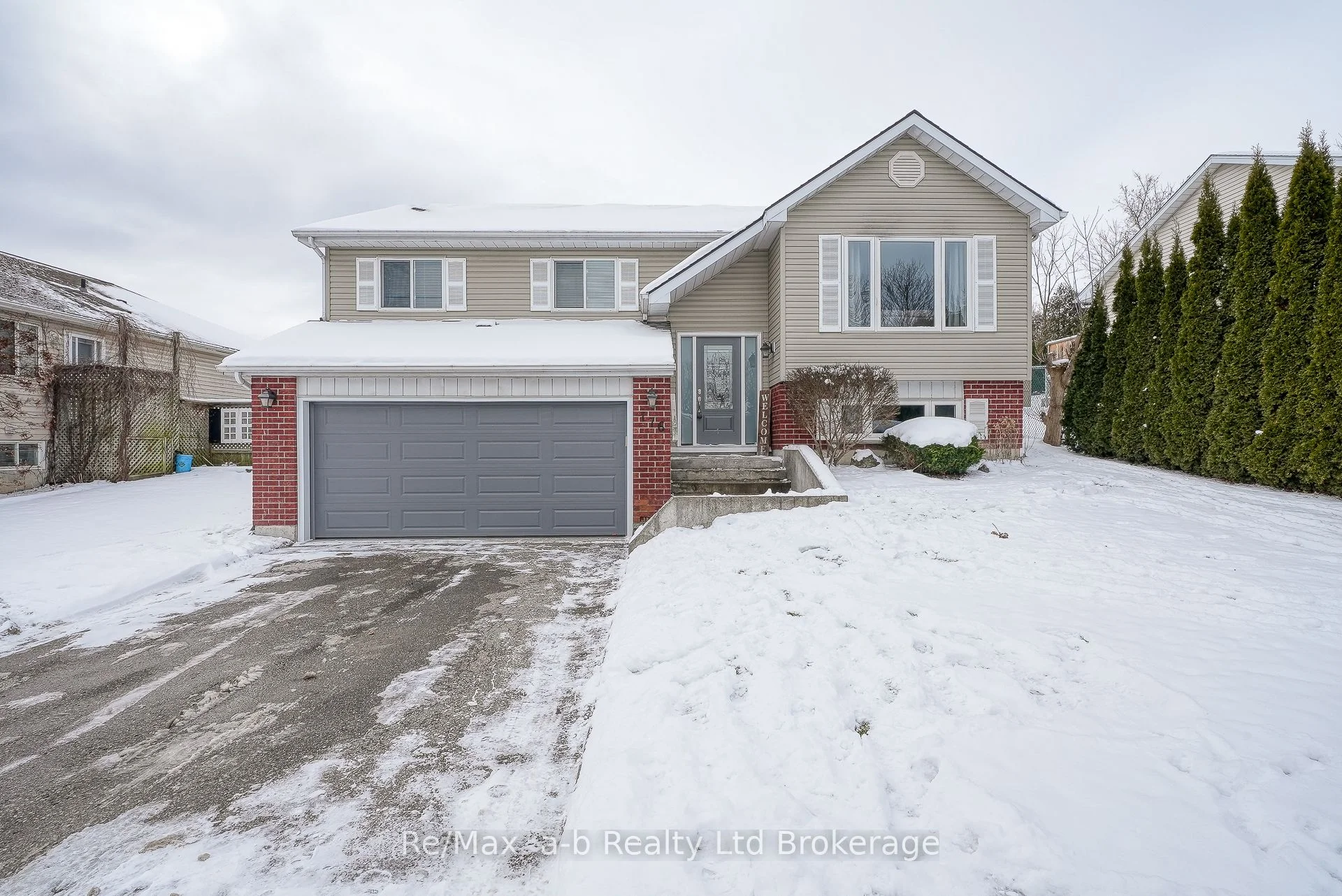 Detached in Ingersoll