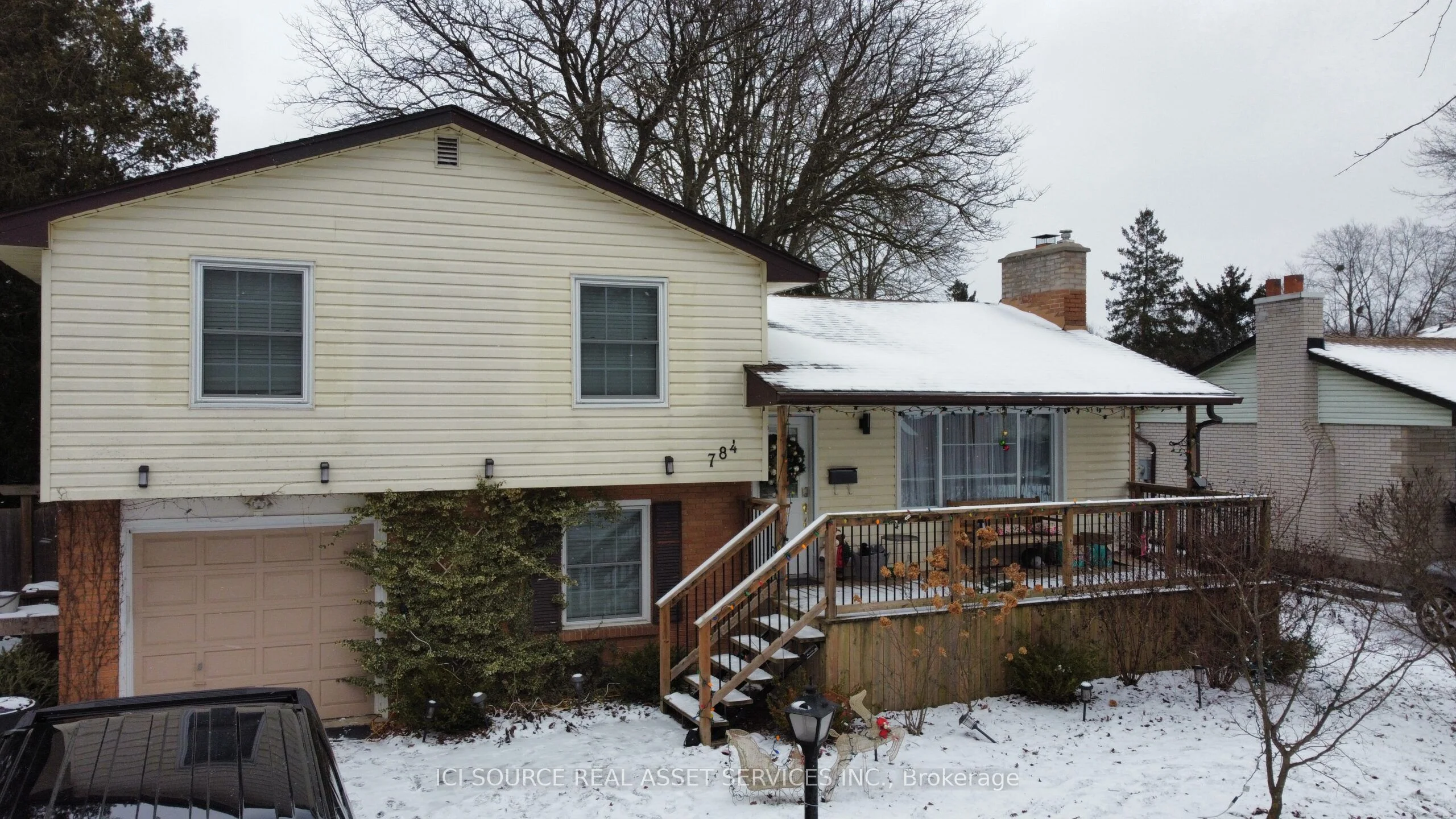 784 Westbury Crescent, London South, On N6j 3c7