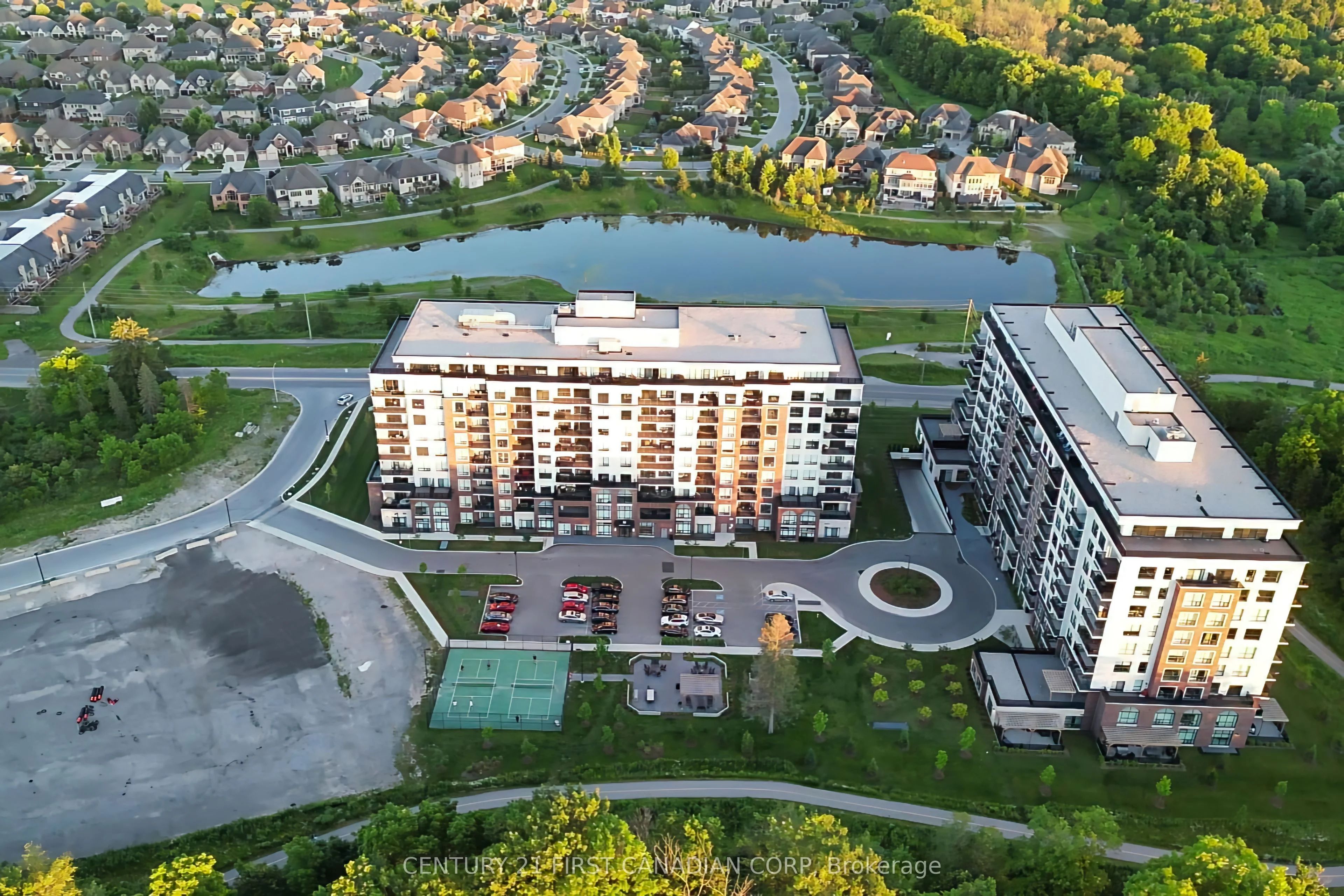 Condo Apartment in London North