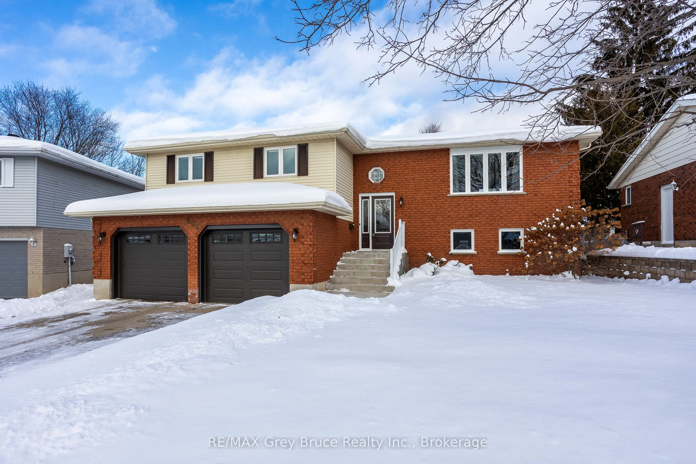 492 8th Avenue E, Owen Sound, On N4k 6s8