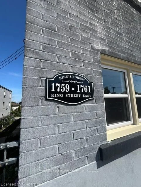 Co-op Apartment in Hamilton