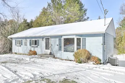 Detached in Frontenac