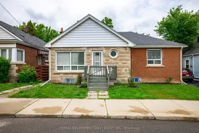 Detached in Hamilton
