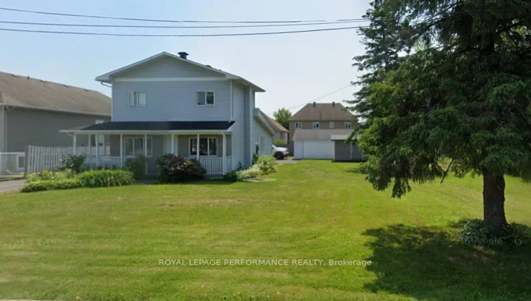 Detached in Casselman