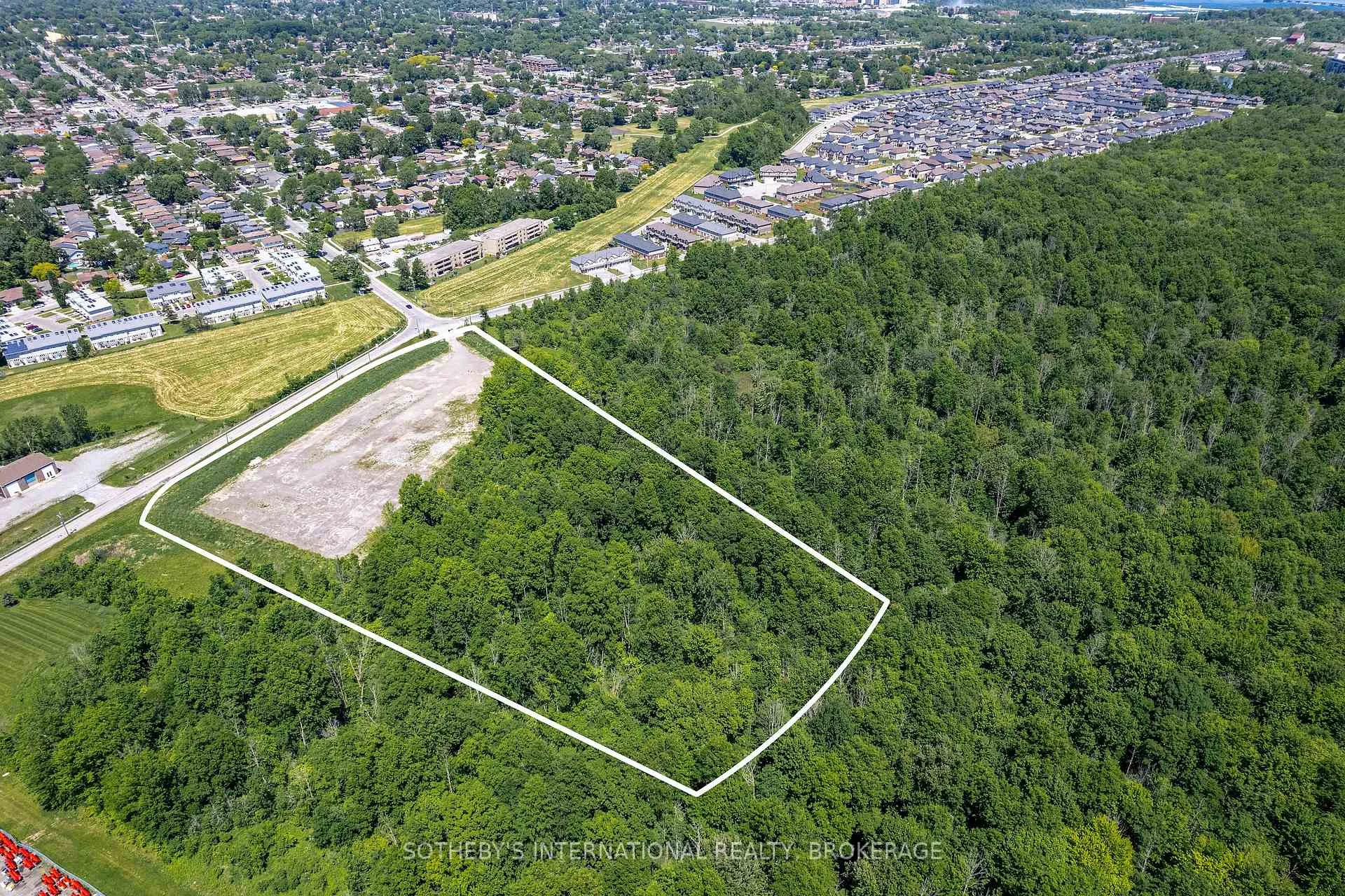 Dorchester Road, Niagara Falls, ON L2G 7W7