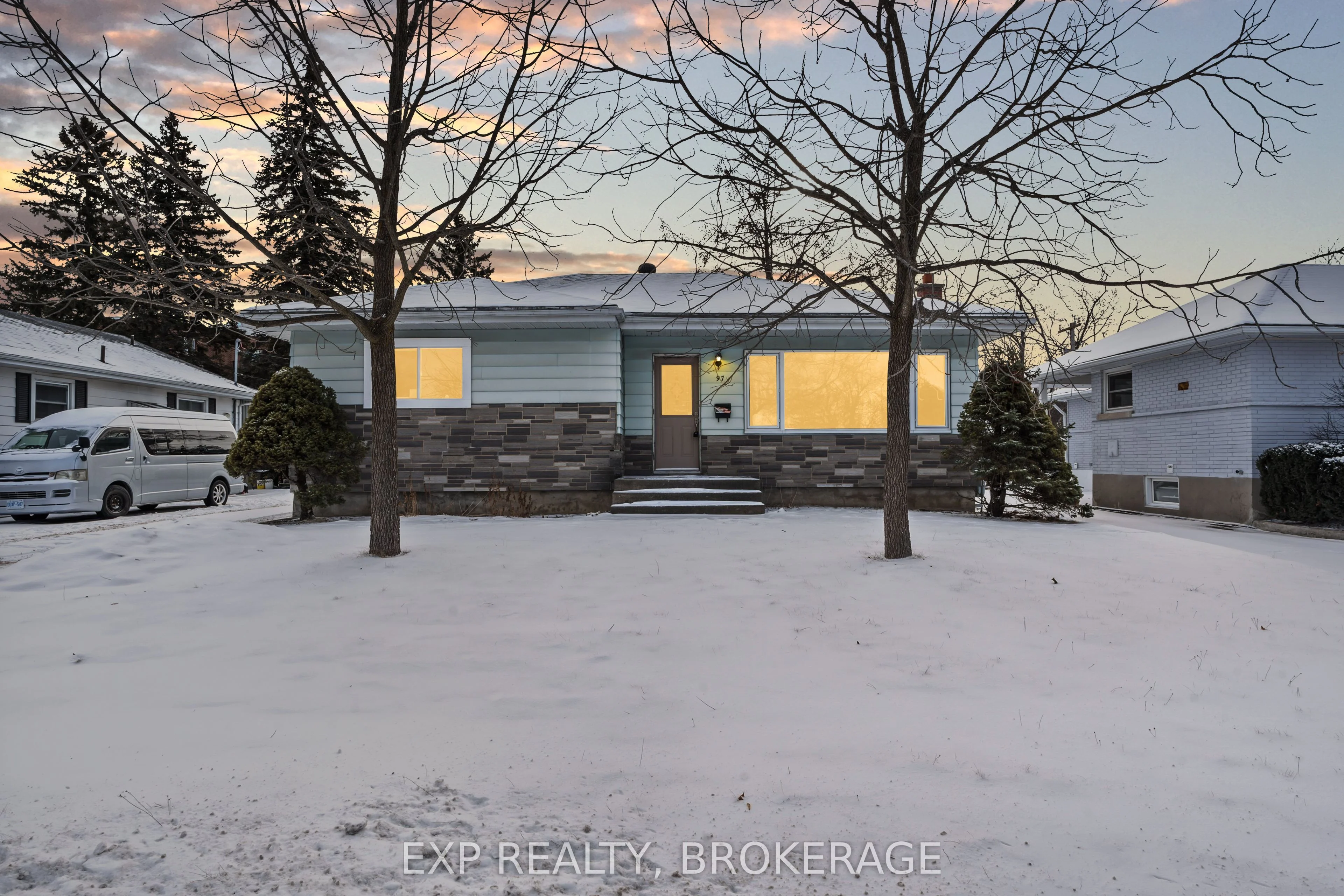 Detached in Brockville