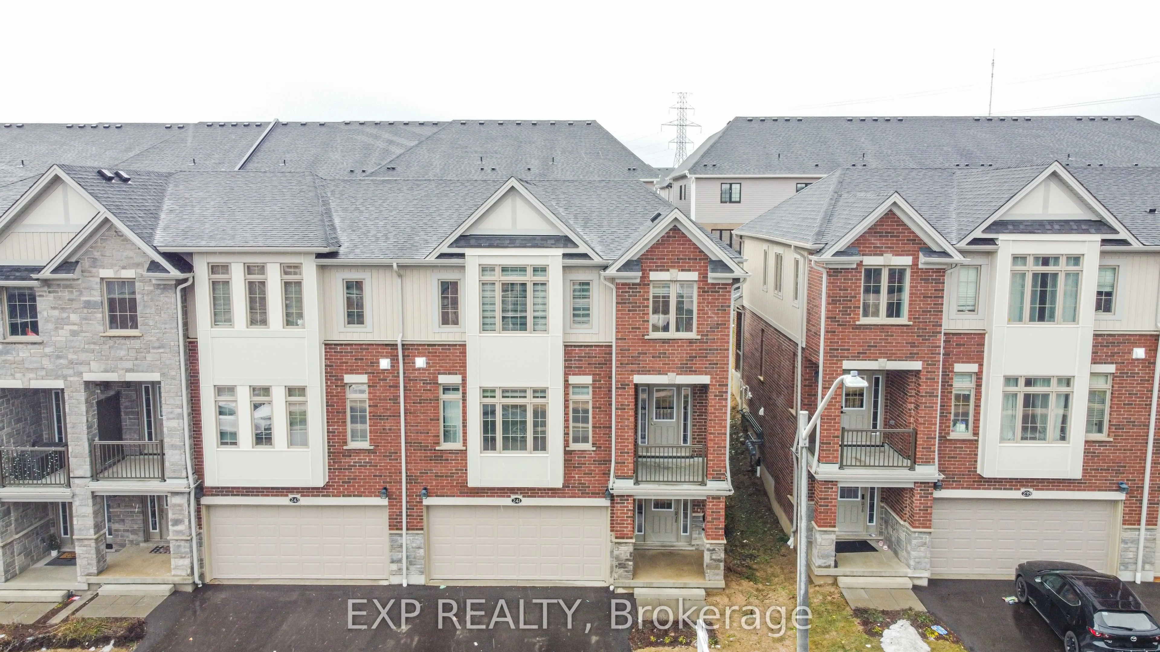 Att/Row/Townhouse in Waterloo