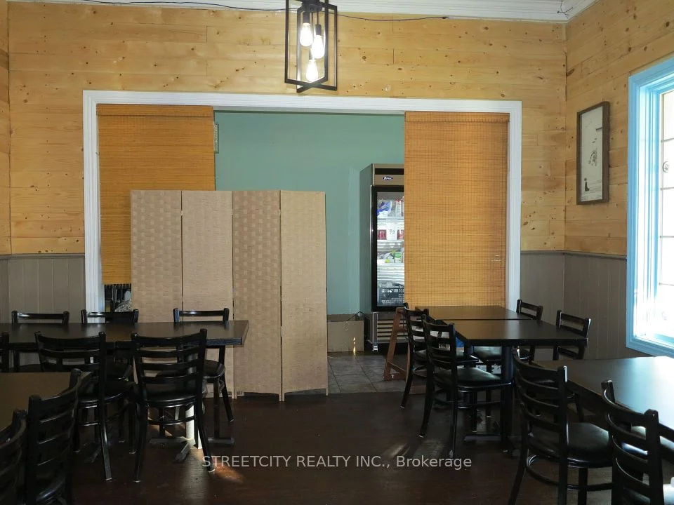 1035 Gainsborough Road N, London North, ON N6H 5L4