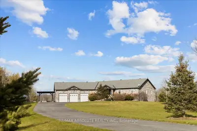 Detached in Stittsville - Munster - Richmond