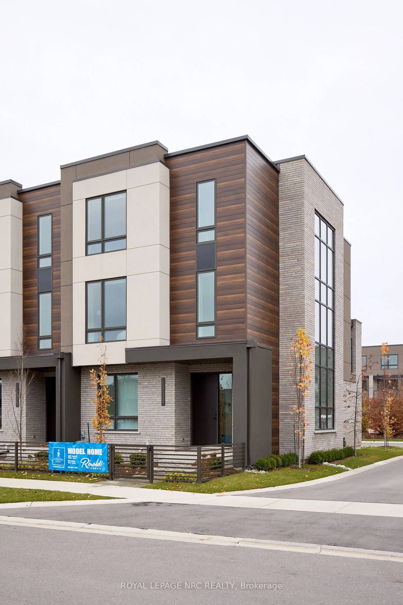 Condo Townhouse in Pelham