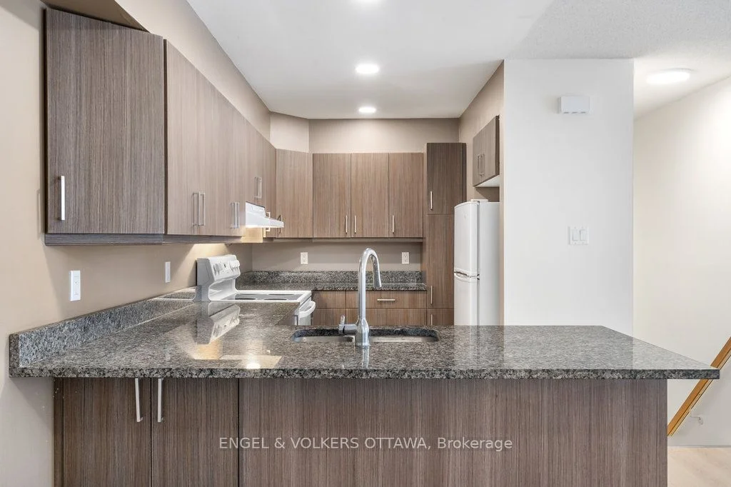 465 Canteval Terrace 102, Orleans - Cumberland and Area, ON K4A 2C6