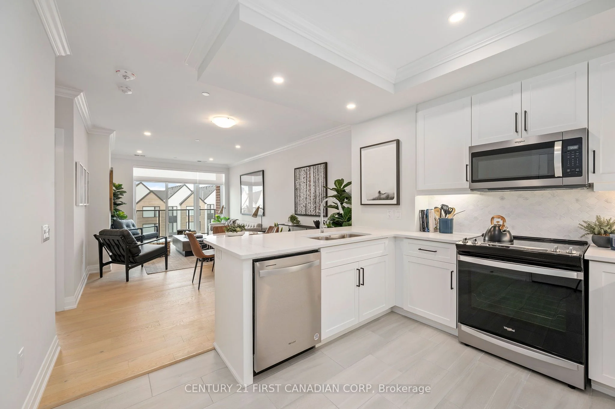 1975 Fountain Grass Drive 312, London South, On N6k 0m3
