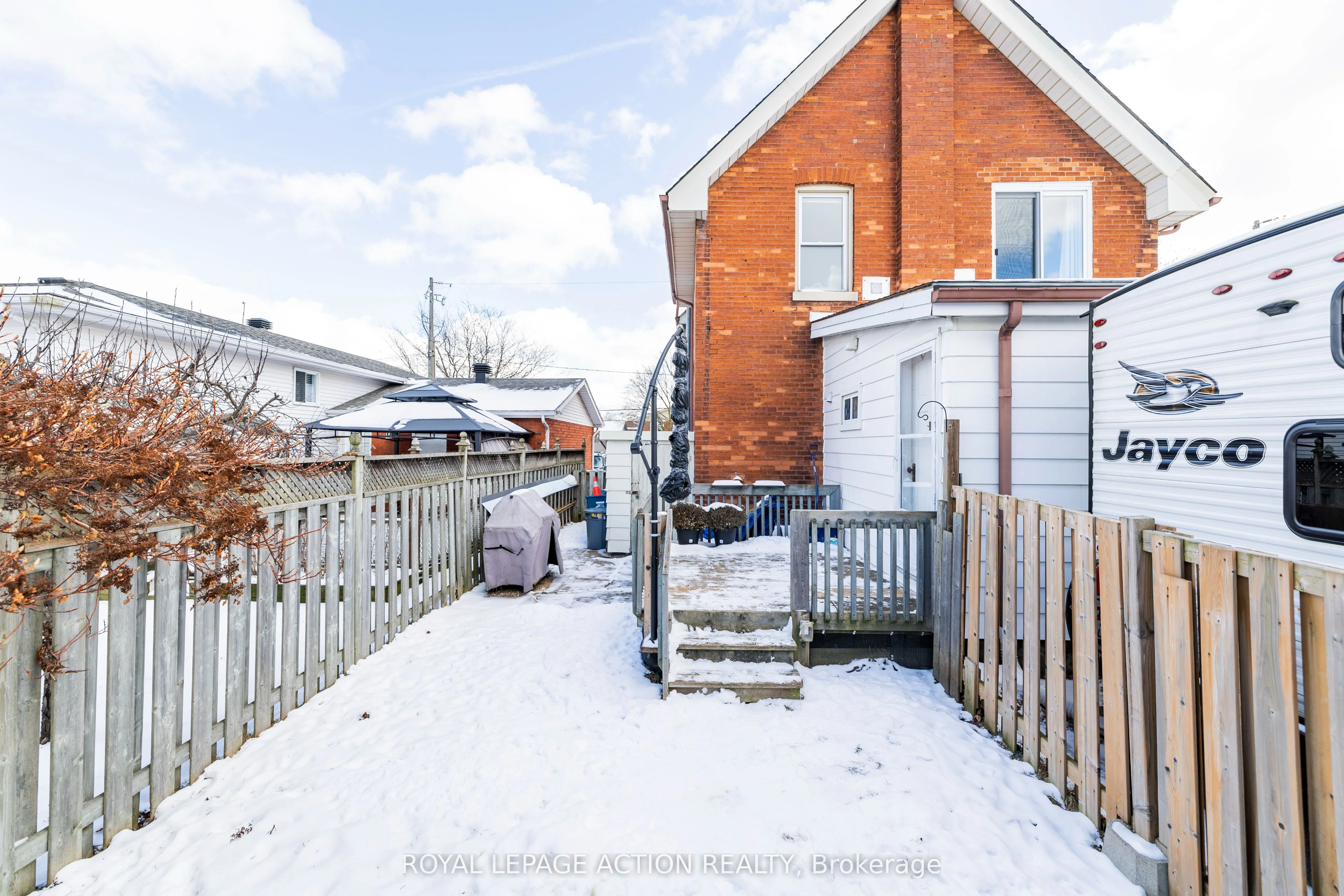 232 Sydenham Street, Brantford, ON N3R 3Z8